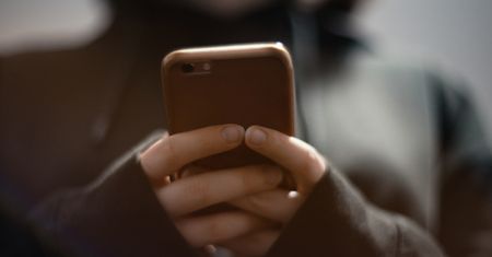 Zwiększ swoje bezpieczeństwo. Tej funkcji w telefonie pewnie nie znasz