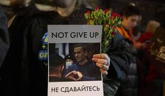 W Moskwie ze sprzedaży wycofano gazetę z Nawalnym na okładce