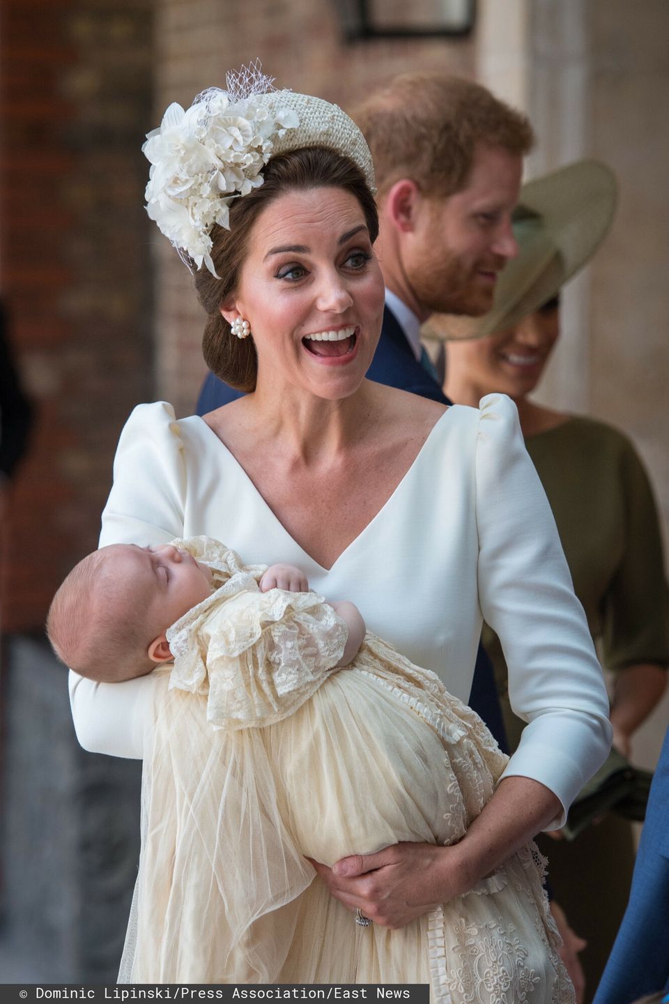 Kate Middleton w fascynatorze Jane Taylor