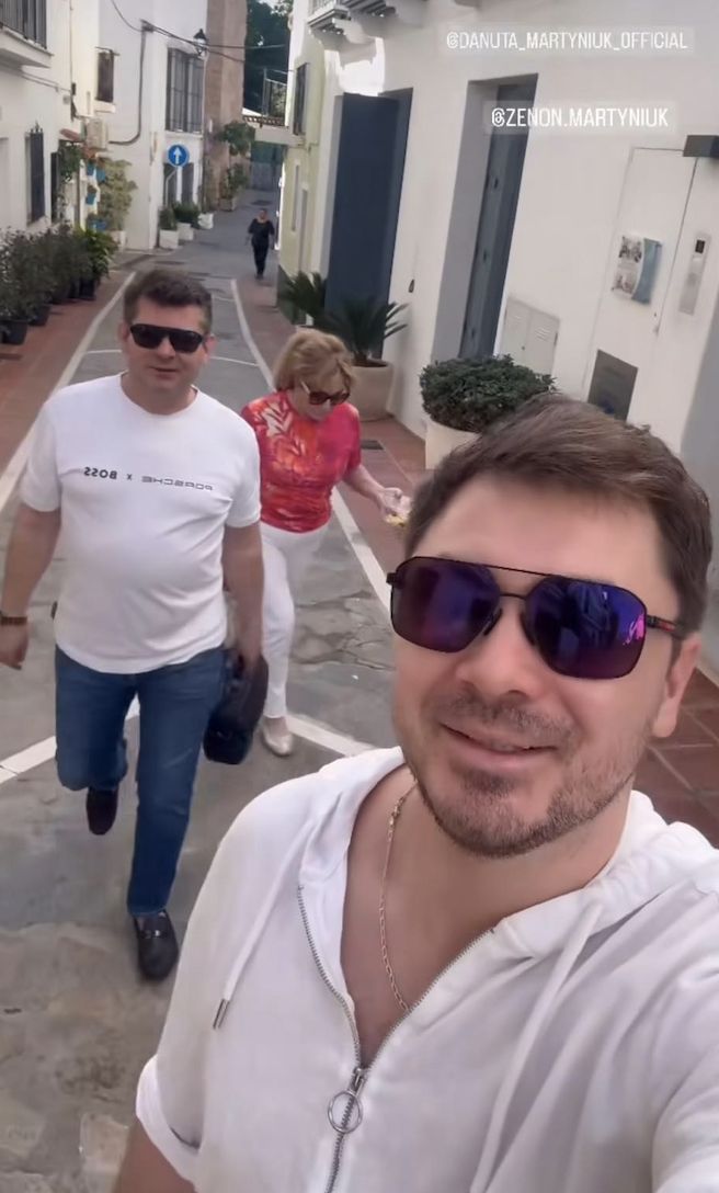 Zenek, Danuta i Daniel Martyniukowie 
