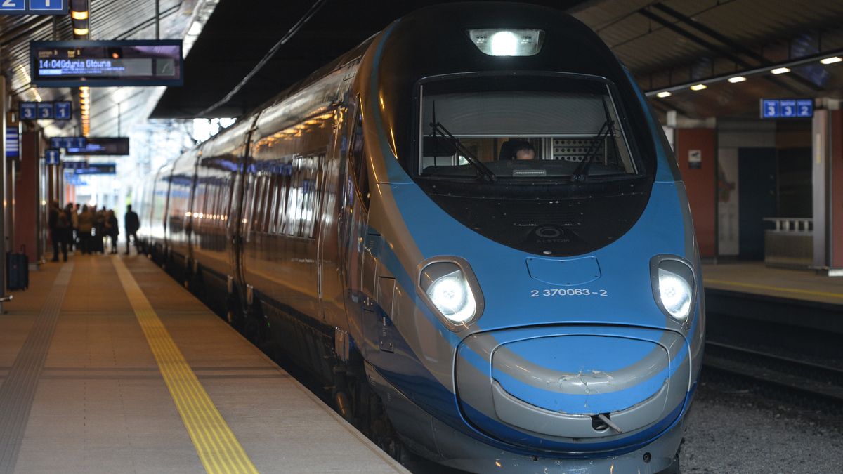A view of a Pendolino train seen in Krakow central train station.
Polish national railway operator PKP Intercity has restored the high-speed traffic. The first Pendolino trains returned to the tracks today after a two-month suspension. However, only the Krakow  Warsaw  Gdynia route is served at the moment.
On Friday, May 22, 2020, Krakow, Lesser Poland Voivodeship, Poland (Photo by Artur Widak/NurPhoto via Getty Images)