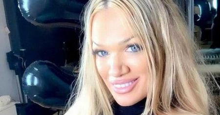 Najseksowniejsza babcia świata ma 51 lat. Urządziła imprezę na plaży