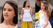 13-letnia Suri Cruise stroi miny na spacerze z nianią (ZDJĘCIA)