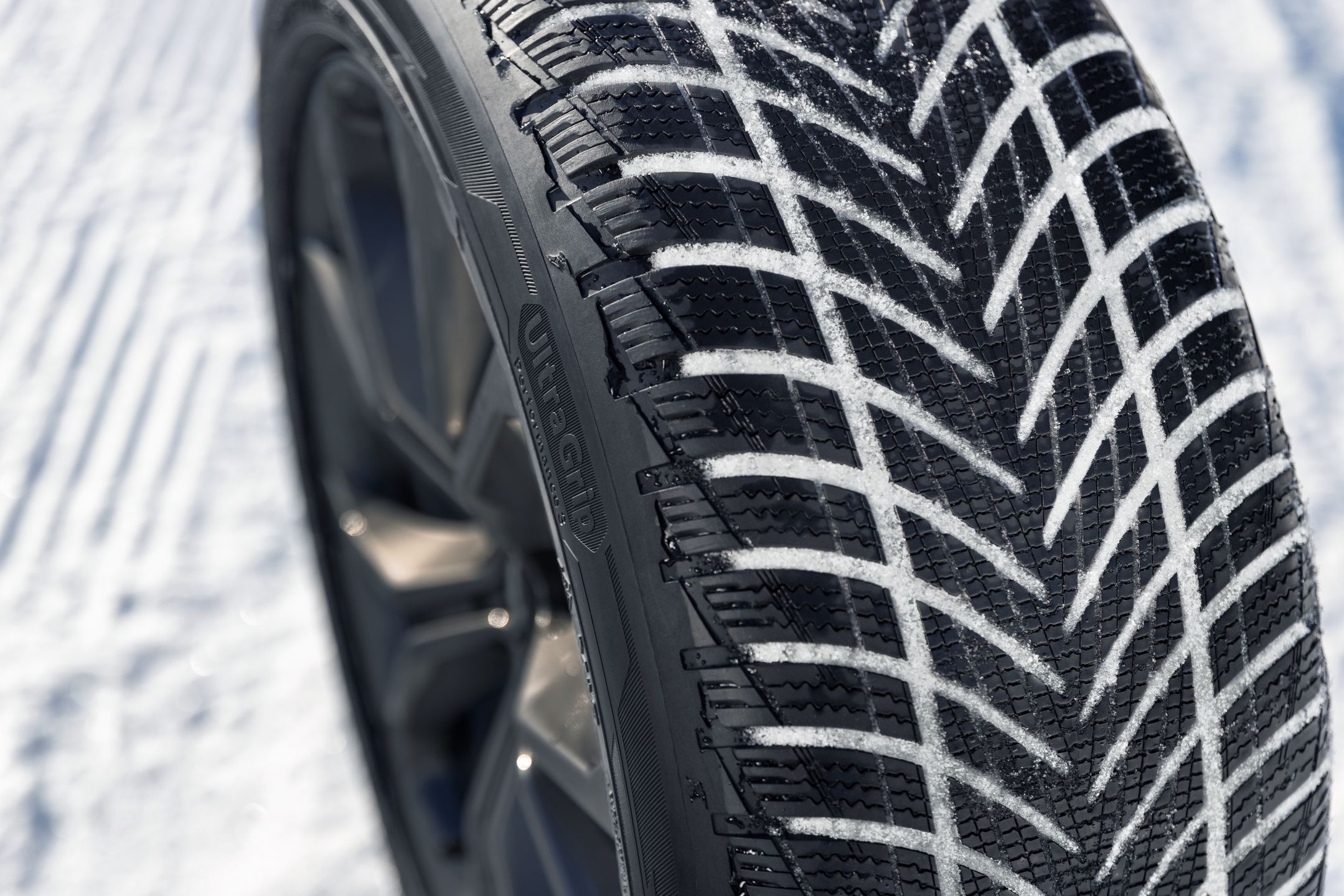 Goodyear UltraGrip Performance 3