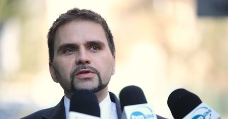Szczepienia przeciw COVID-19. Prof. Pyrć ostrzega: to ostatni moment