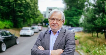 Odszedł za alkotubki. Teraz przerywa milczenie