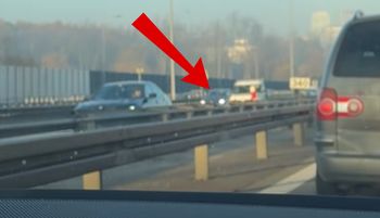 Sceny na A4. Aż trudno uwierzyć. Nagrali toyotę