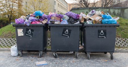 Branża komunalna ostrzega. Jest apel do premiera. "Nie wpłynie to rozwój szarej strefy"