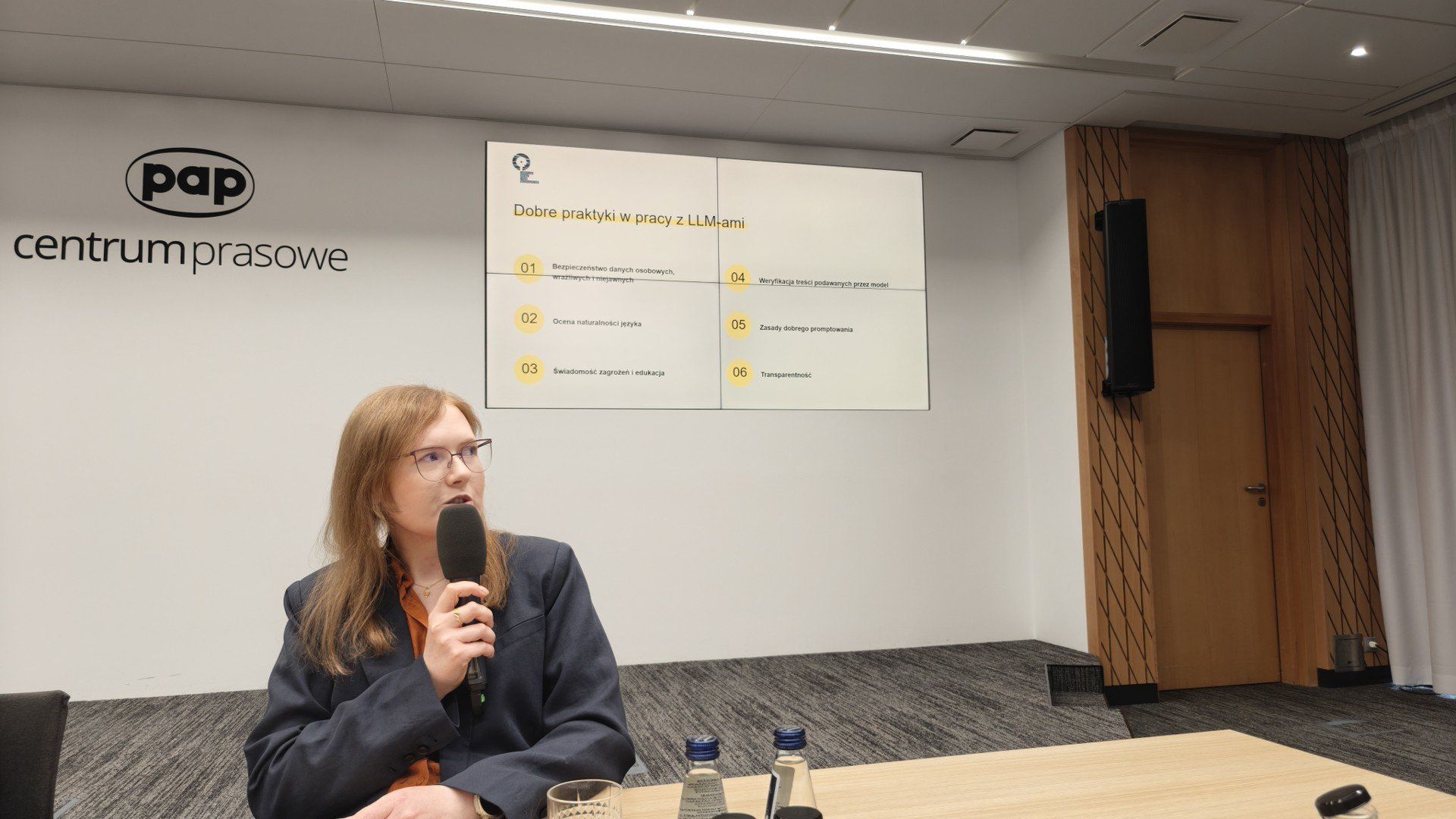 Przewodnik po cyberbezpieczeństwie dla mediów i twórców cyfrowych