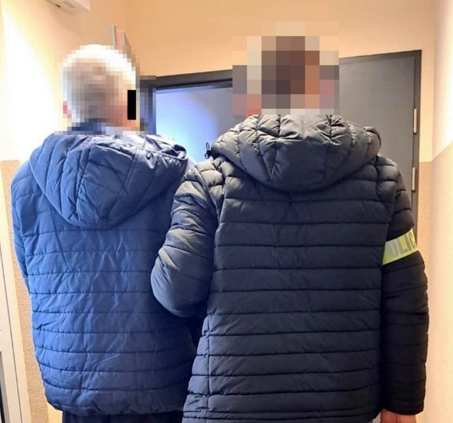 Wybrał złych współbiesiadników na imprezę. Kiedy spał, oni zniknęli z jego kosztownościami (zdjęcia)