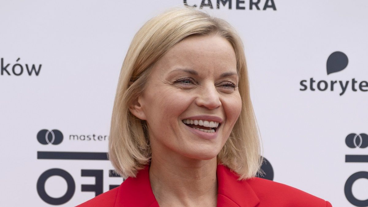 Małgorzata Foremniak robi to na plaży. Internauci: "Nastolatka szaleje"