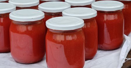 Banalny i pyszny. Tak zrobisz najlepszy przecier pomidorowy na zimę