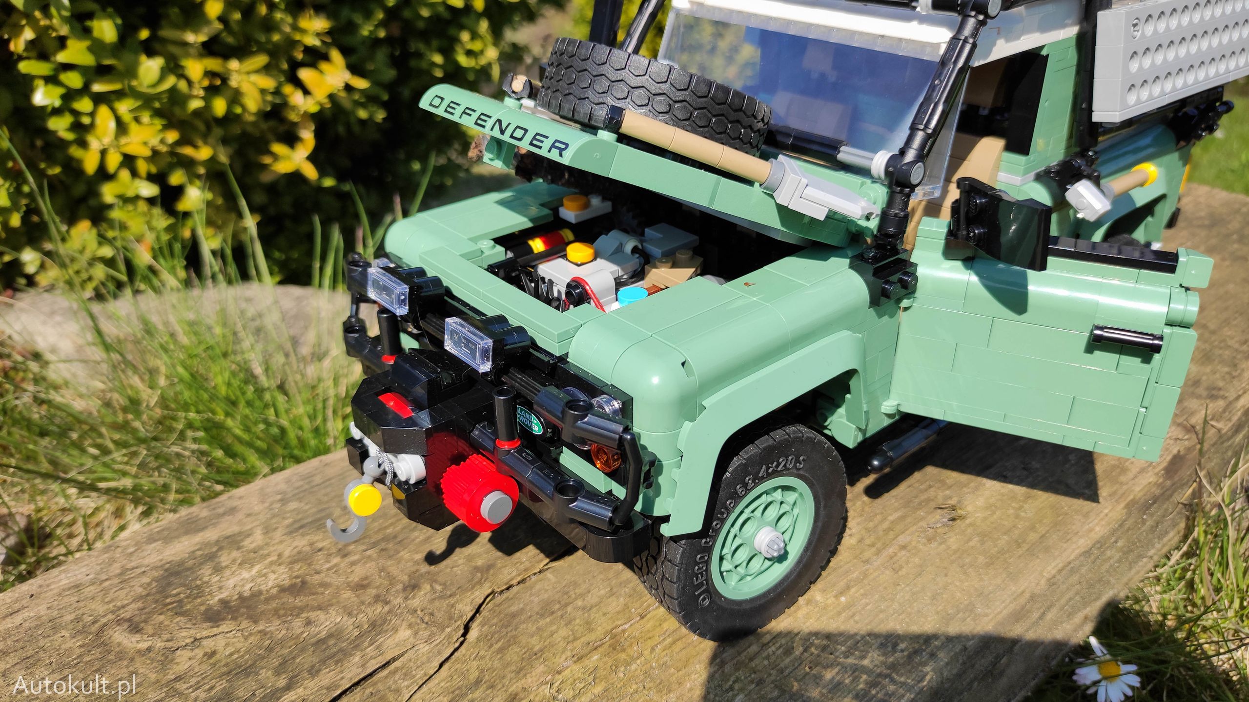 Land Rover Defender Classic 90 Lego Icons