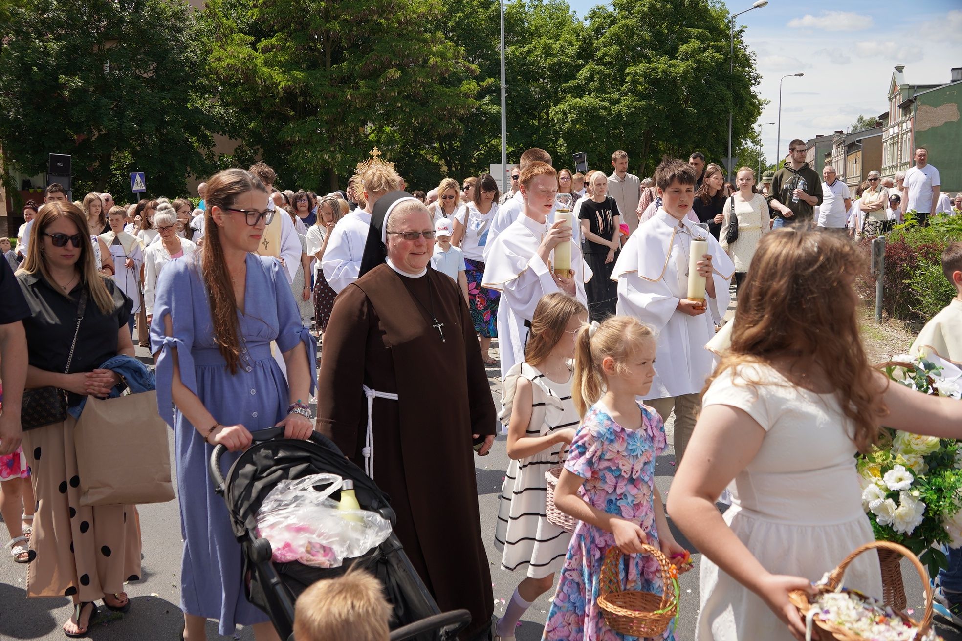 Procesja Bożego Ciała w parafii pw. Św. Antoniego w Pile