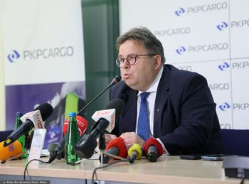 Szum wokół PKP Cargo. Były szef spółki odwołany. Kurs zareagował