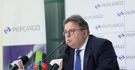 Szum wokół PKP Cargo. Były szef spółki odwołany. Kurs zareagował