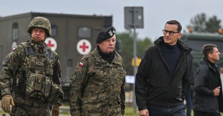 Premier: zbudujemy armię, która poradzi sobie nawet sama
