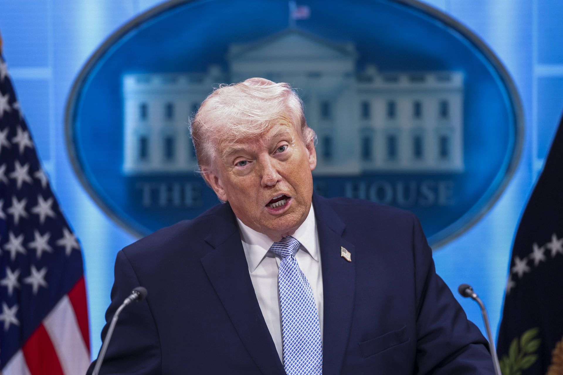 Trump pewny siebie ws. cieśniny Ormuz. "Otworzy się automatycznie"