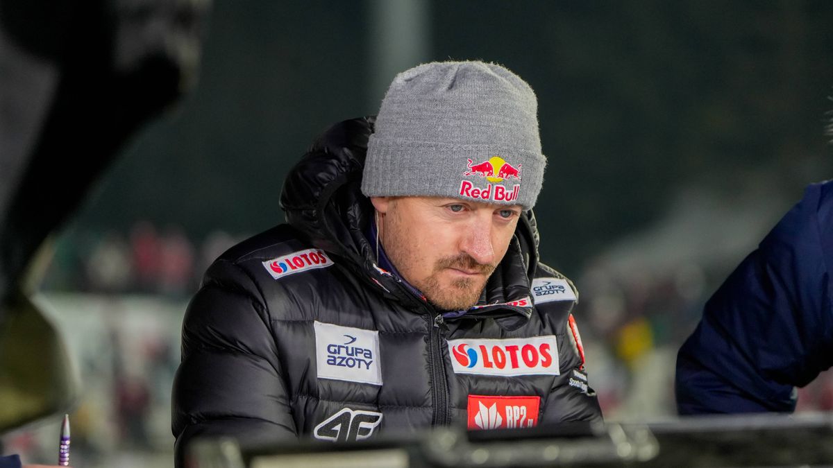 ZAKOPANE 16.01.2022 WORLD SKI JUMPING . PUCHAR SWIATA W SKOKACH NARCIARSKICH . WIELKA KROKIEW .
KONKURS INDYWIDUALNY . NZ ADAM MALYSZ .     
FOT MIKOLAJ ZACHAROW NEWSPIX
---
Newspix.pl *** Local Caption *** www.newspix.pl 
mail us: info@newspix.pl
call us: 0048 022 23 22 222
---
Polish Picture Agency by Ringier Axel Springer Poland
Zakopane, skoki, puchar, swiata, wielka krokiew, zima, Adam malysz