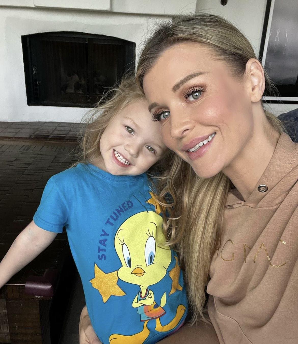 Joanna Krupa naucza 4-letnią córkę polskiego