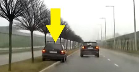 Mistrzowie holowania w Słupsku. Bareja by tego nie wymyślił