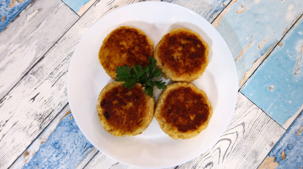 Te kotlety to strzał w dziesiątkę. Tani i smaczny obiad