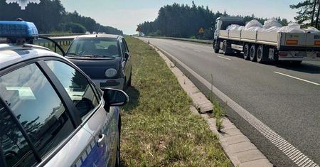 Szok na ekspresówce. 91-latek jechał matizem pod prąd