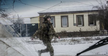 Dwa kierunki naraz. Rosjanie przeszli w "skoordynowane natarcie"