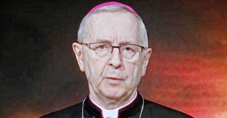 Koronawirus w Polsce. Abp Stanisław Gądecki skomentował słowa ministra zdrowia Łukasza Szumowskiego