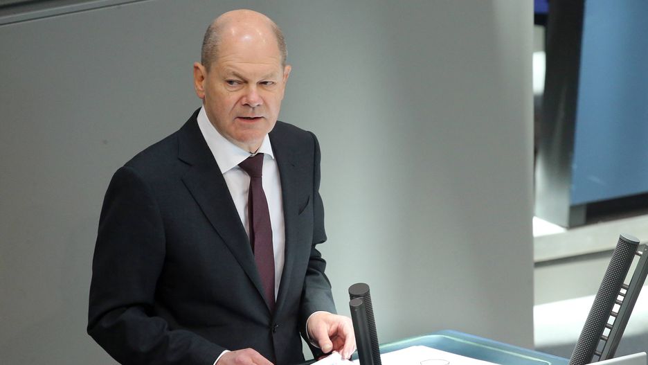 Bundestag session in Berlin
16 March 2023, Berlin: German Chancellor Olaf Scholz speaks at the German Parliament (Bundestag) session . The Chancellor delivers a government statement on the upcoming EU summit. Photo: Wolfgang Kumm/dpa 
Dostawca: PAP/DPA.
Wolfgang Kumm
