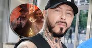 Lider Blue Cafe wziął ślub. Internauci rozpaczają nad jego stylizacją: "Jeszcze chwila i w SPODENKACH"