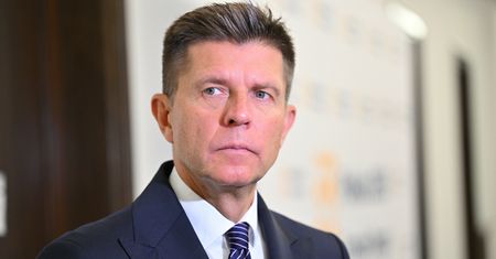 Jak obiecał, tak zrobi. "Należy mu się jakiś rodzaj szacunku" [OPINIA]