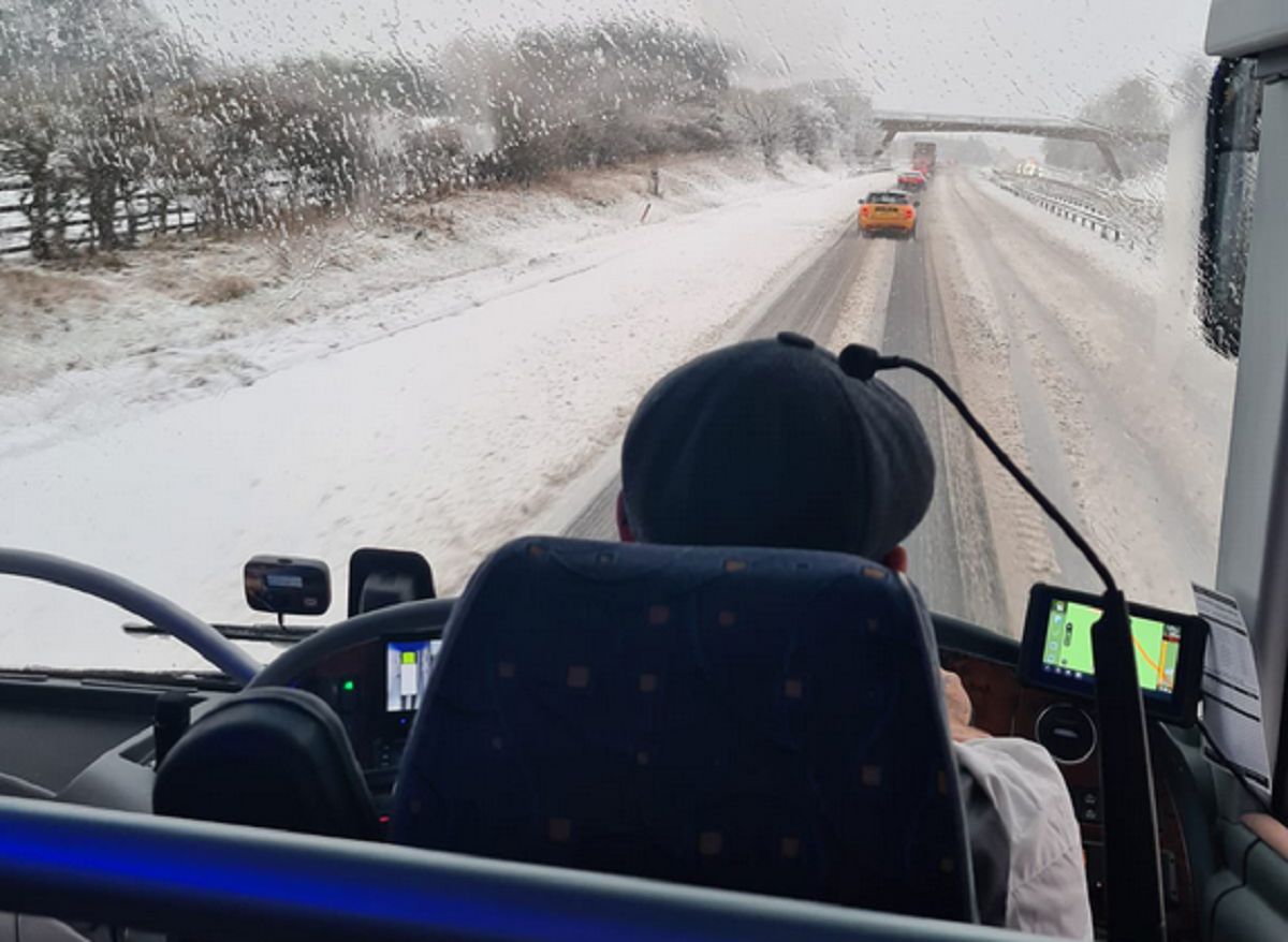 Cyklon sprawił, że wiele dróg jest nieprzejezdnych