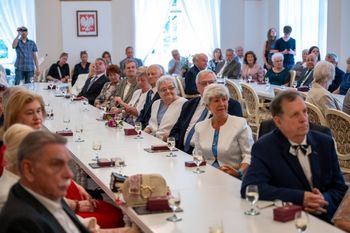 Złote pary uhonorowane w Poznaniu – prezydent wręczył Medale za Długoletnie Pożycie Małżeńskie