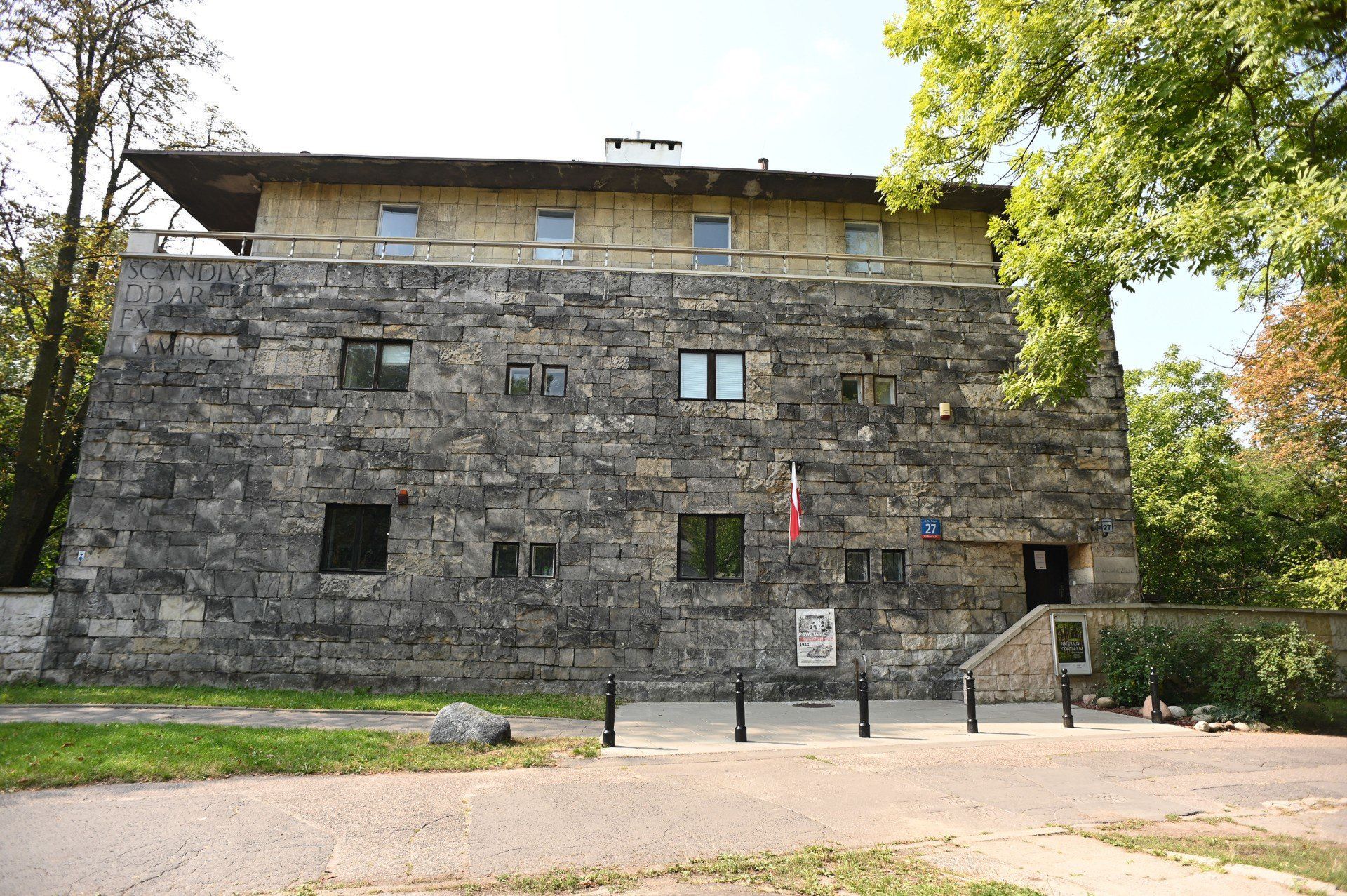 Willa Bohdana Pniewskiego, w której mieści się Muzeum Ziemi PAN