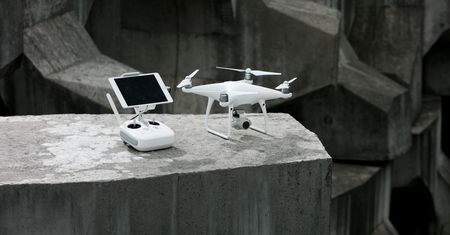 DJI Phantom 4 Advanced - 1-calowa matryca, filmy 4K i inne funkcje z Phantoma Pro w niższej cenie