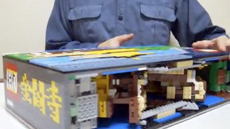 Niesamowita rozkładana świątynia z klocków lego (wideo) 1