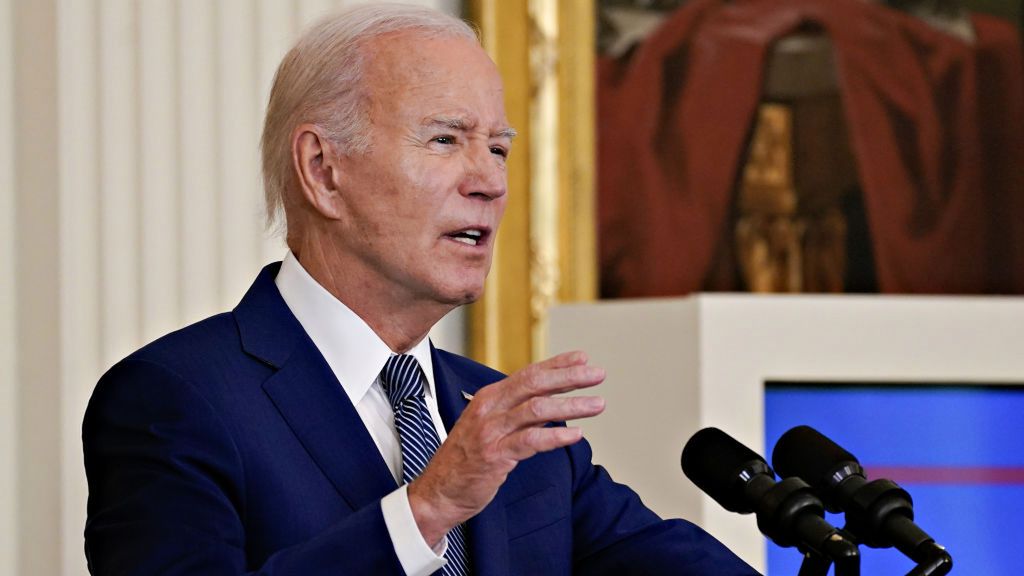 Biden ma bezdech senny. Używa specjalnego aparatu w czasie snu