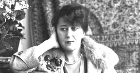 Czarująca, uwodzicielska, samolubna. Nieznana Maria Pawlikowska-Jasnorzewska