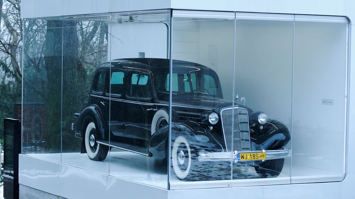 Cadillaca po renowacji można oglądać przez całą dobę w Warszawie