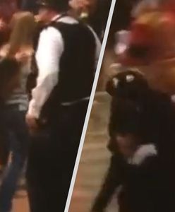 Rzucił się na trumnę królowej. Poważny incydent