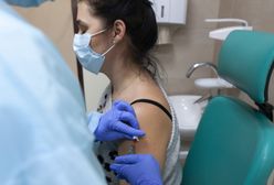 Szczepionka AstraZeneki. Nowe dane ws. skutków ubocznych. Firma wydała oświadczenie