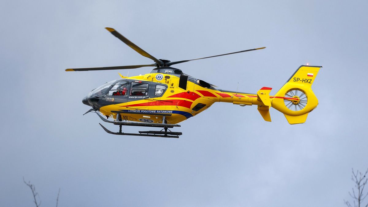 East News archiwum 2026Fot. Tomasz Kawka/East News Katowice 23.02.2026  Start smiglowca LPR  przy szpitalu w Katowicach Ochojcu.TOMASZ KAWKA