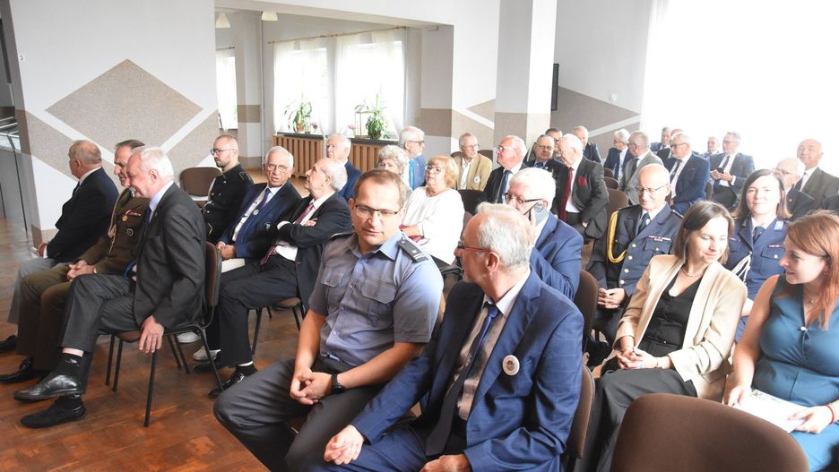 Wyjątkowy jubileusz w Klubie Garnizonowym. Śremski oddział Światowego Związku Polskich Żołnierzy Łączności świętował 30-lecie istnienia