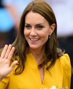 Księżna Kate na zdjęciu z noworodkiem. Wizyta w szpitalu odbiła się szerokim echem