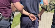 Kradł w marketach. W jednym uszkodził własnym ciałem drzwi