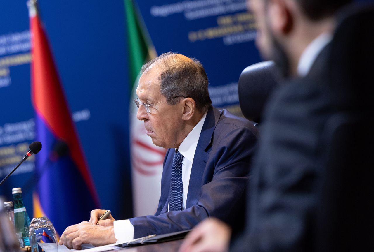 Russian foreign minister dismisses peace prospects in Ukraine