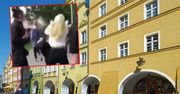 Atak nastolatek przy galerii handlowej. Nagranie z Jeleniej Góry krąży w sieci
