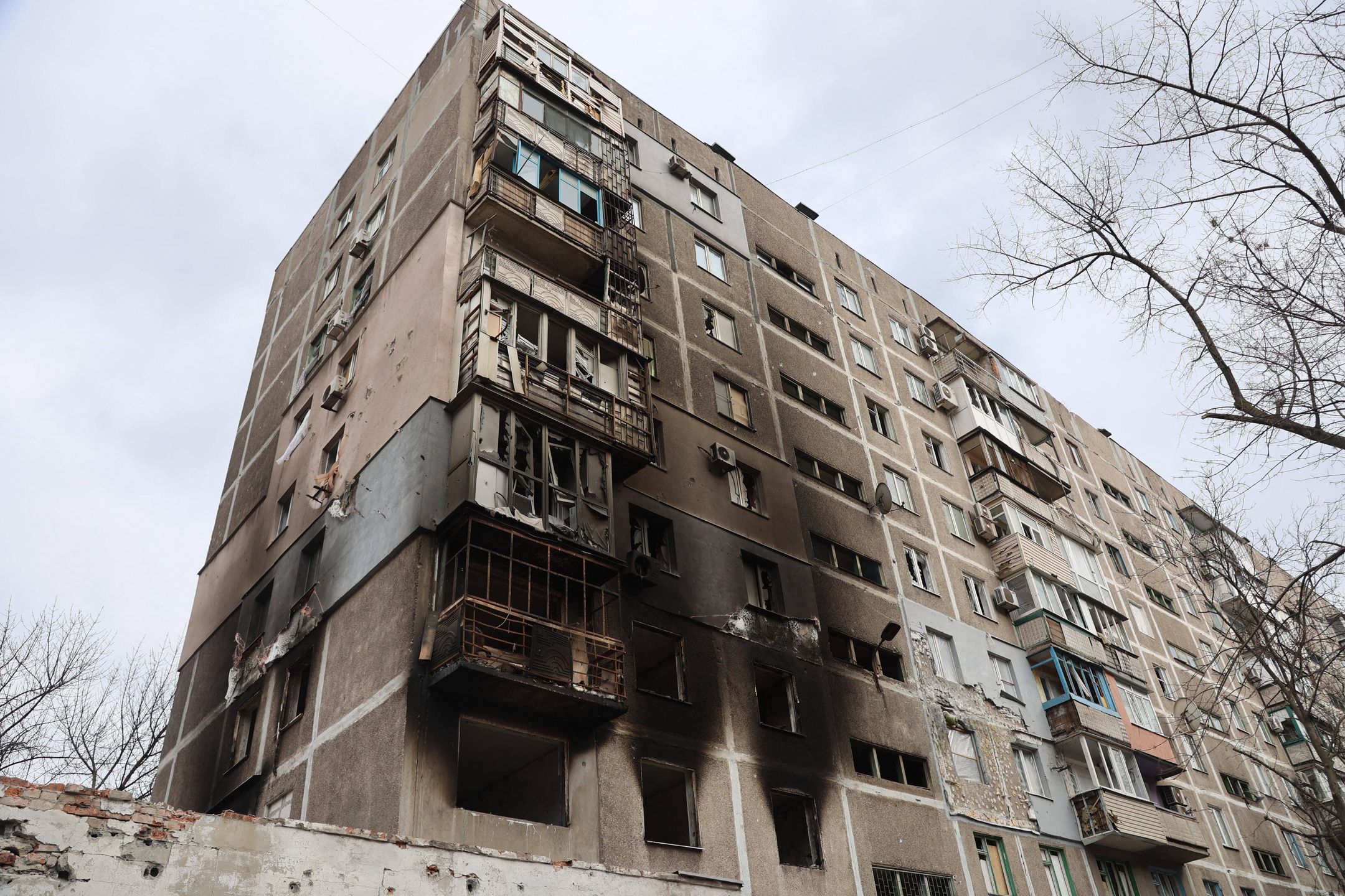 Situation in MariupolMARIUPOL, UKRAINE - APRIL 4: A view of burned apartment amid the ongoing conflict in the city of Mariupol under the control of the Russian military and pro-Russian separatists, on April 4, 2022. Leon Klein / Anadolu Agency/ABACAPRESS.COM Dostawca: PAP/AbacaAA/ABACASituation in Mariupol