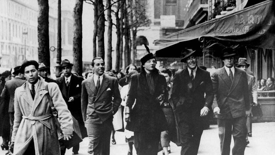 Księżniczka Juliana po metamorfozie, z Bernhardem na Rue Royale w Paryżu, 5 kwietnia 1937 roku